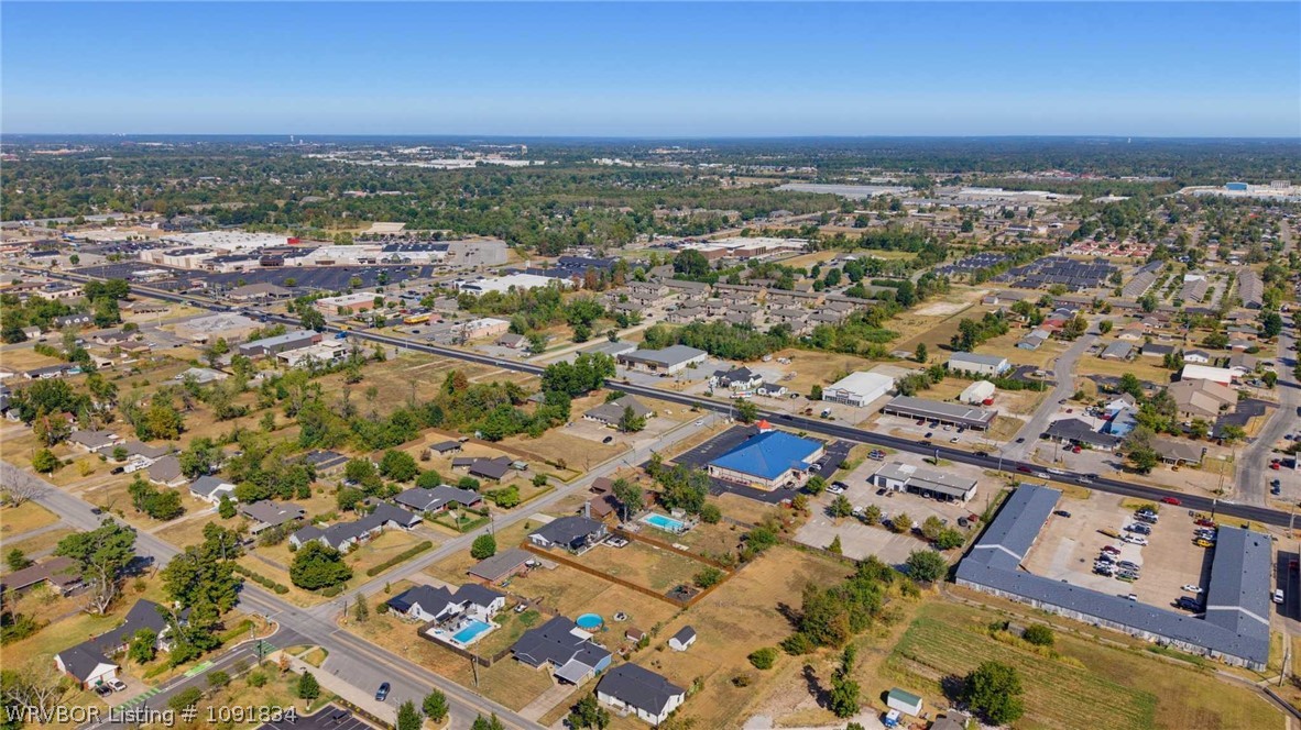 main property photo 30