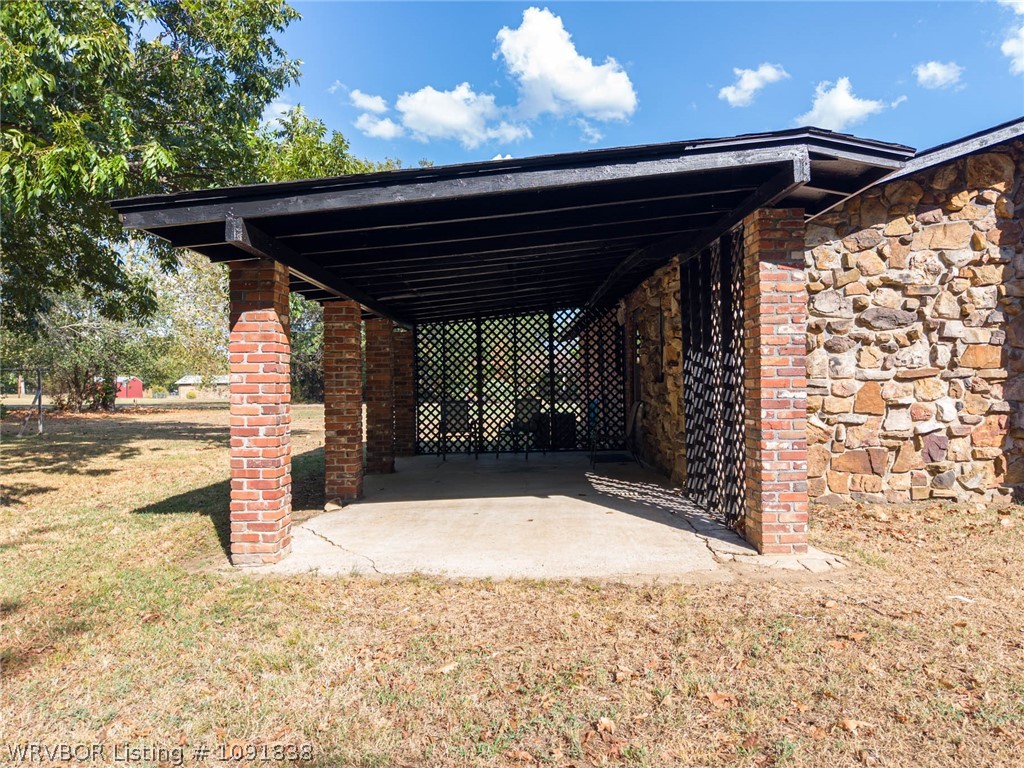 main property photo 12