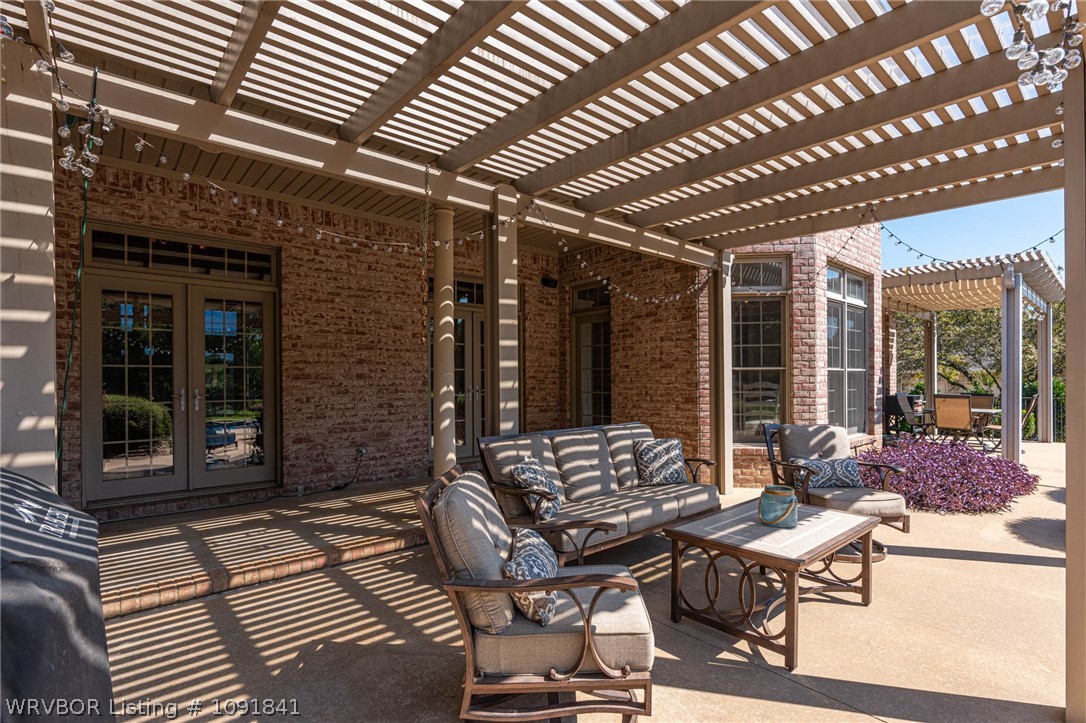 main property photo 11