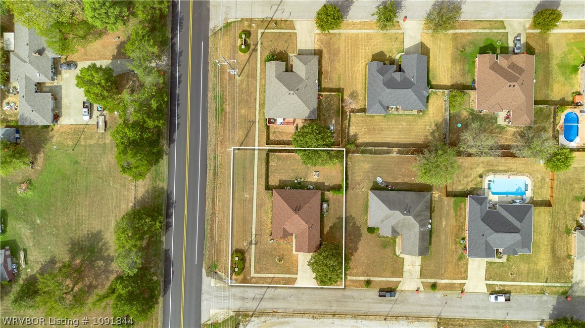 main property photo 27