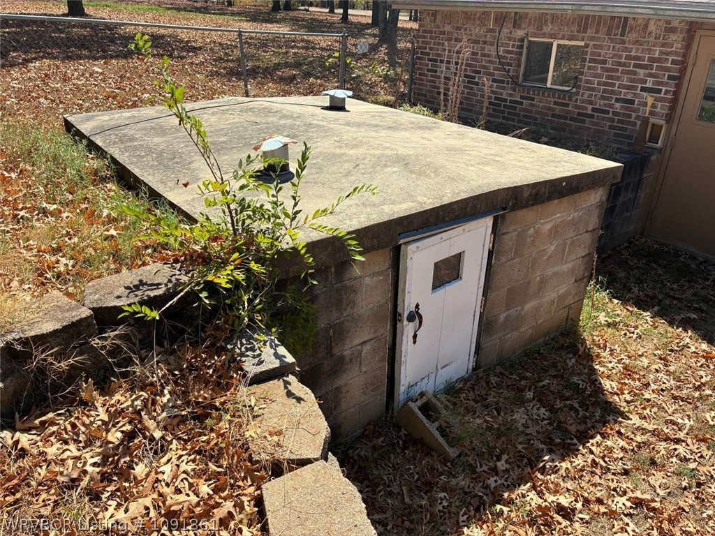 main property photo 17