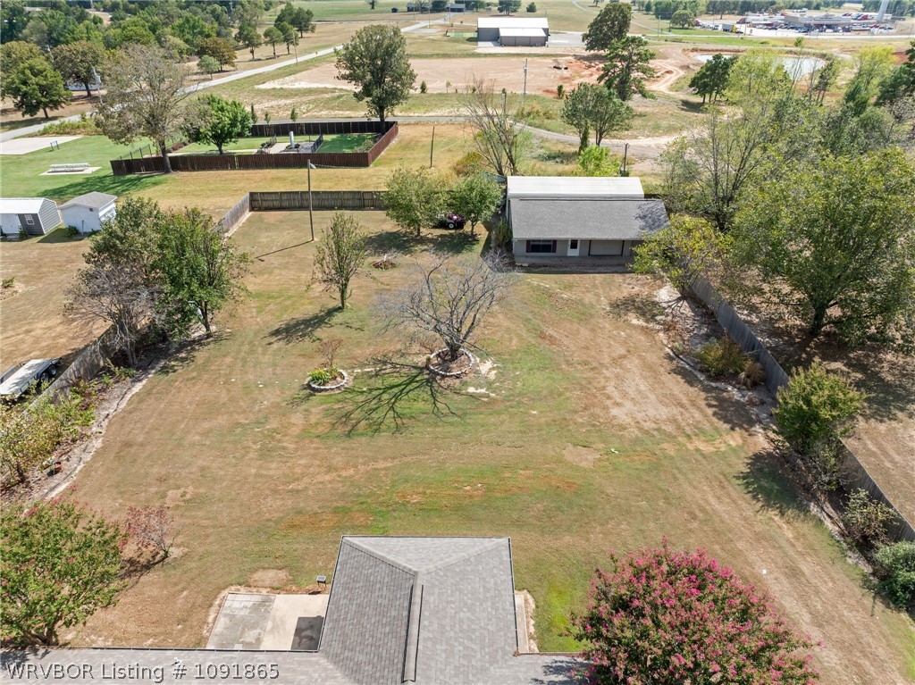 main property photo 39