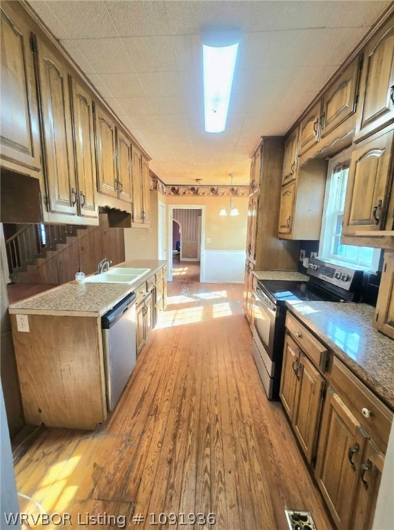 main property photo 9