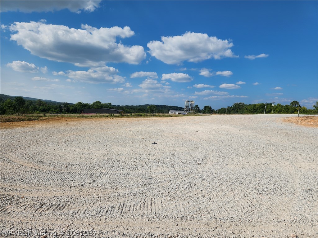 main property photo 10