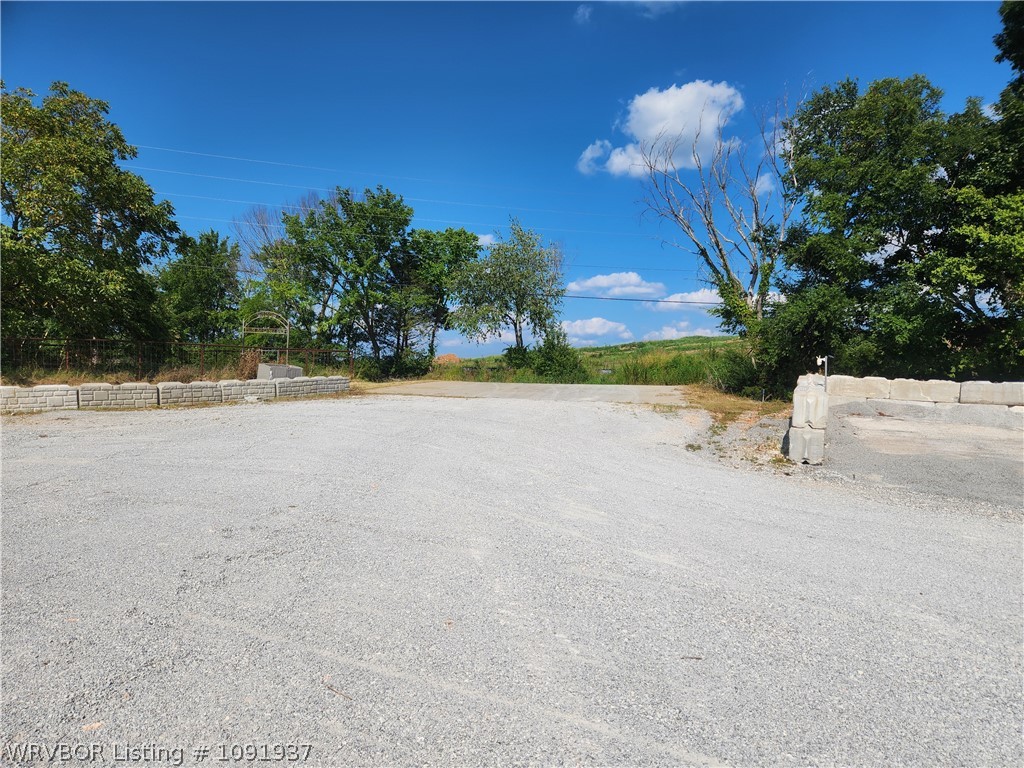 main property photo 13