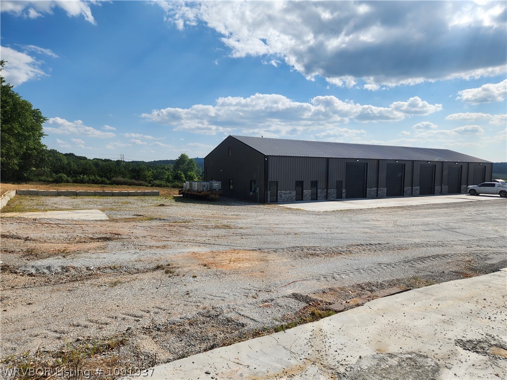 main property photo 17
