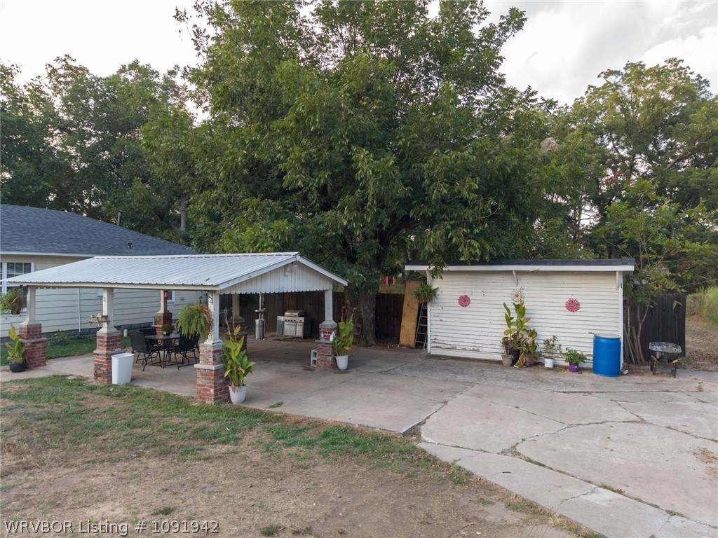 main property photo 36