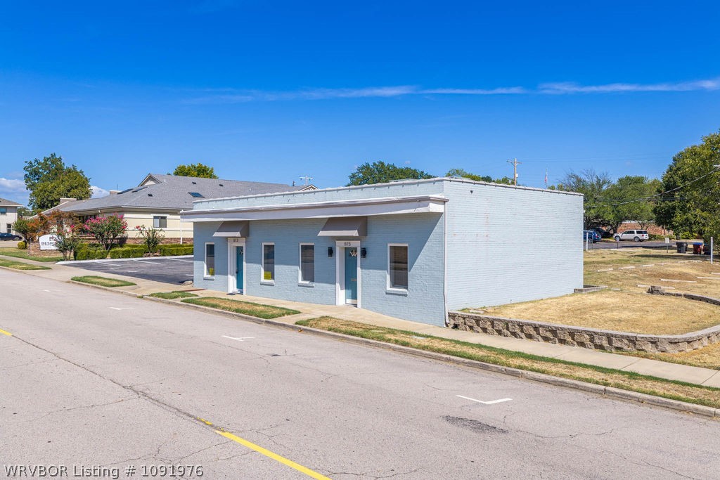 main property photo 8