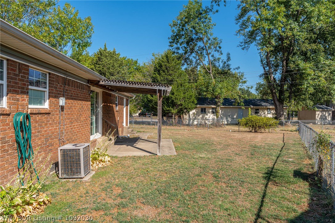 main property photo 10