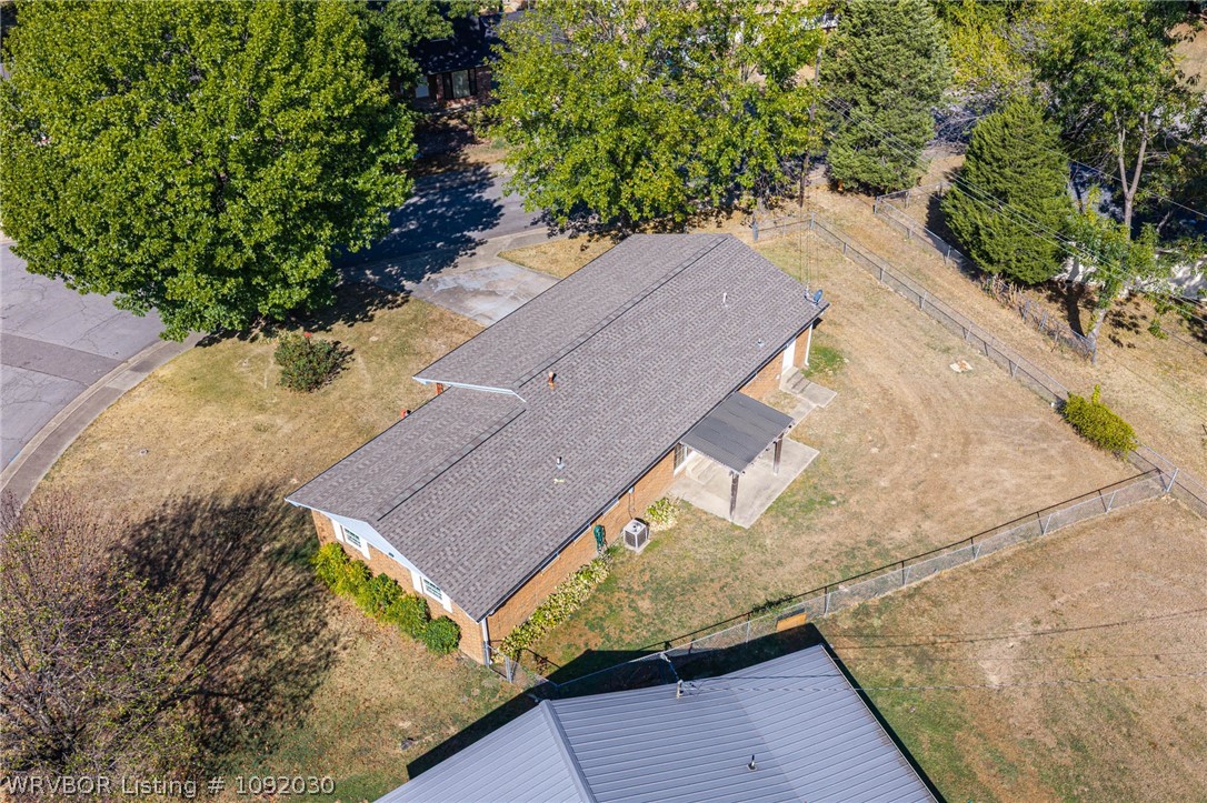 main property photo 16