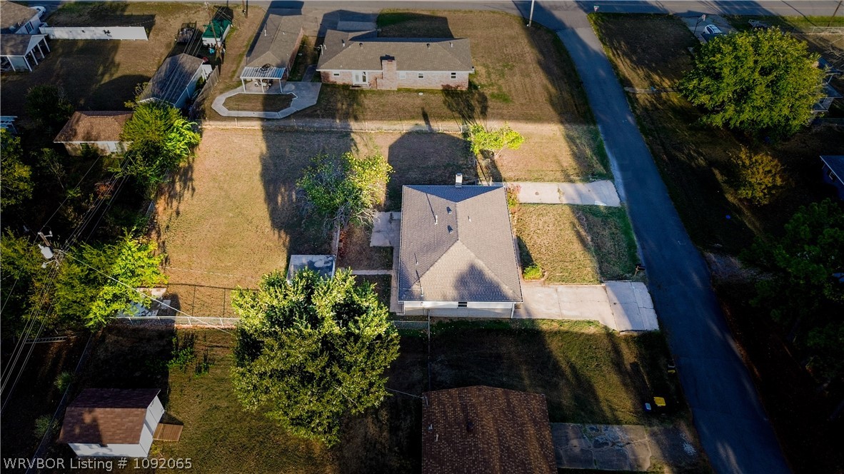 main property photo 23