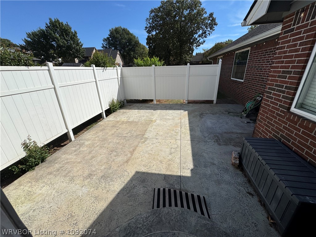 main property photo 21