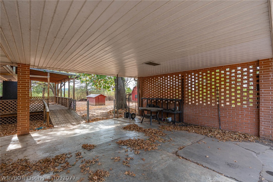 main property photo 40