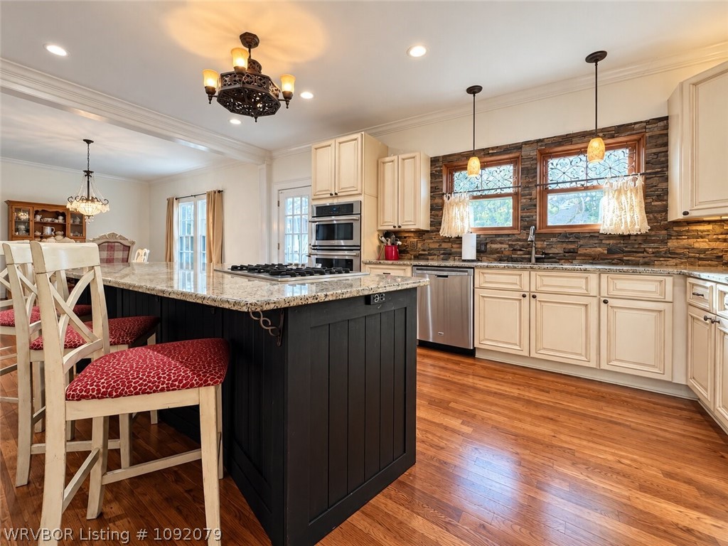 main property photo 18