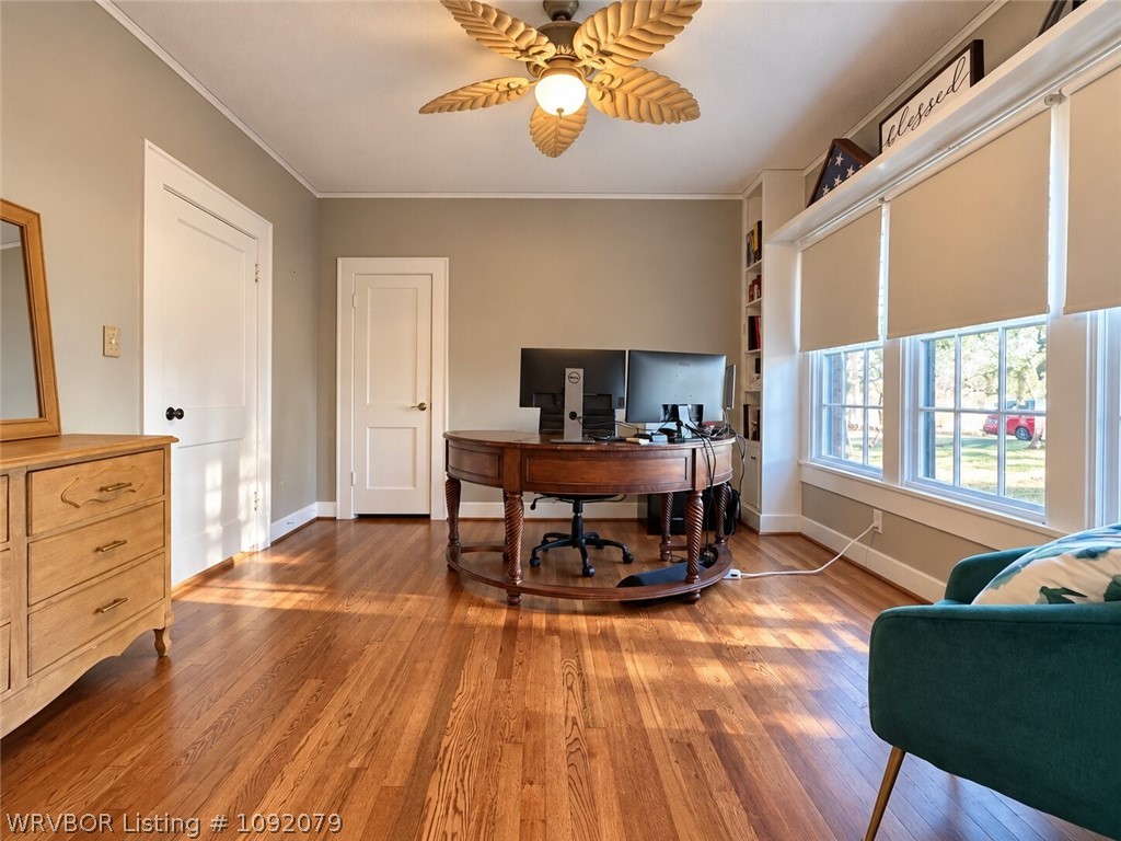 main property photo 40