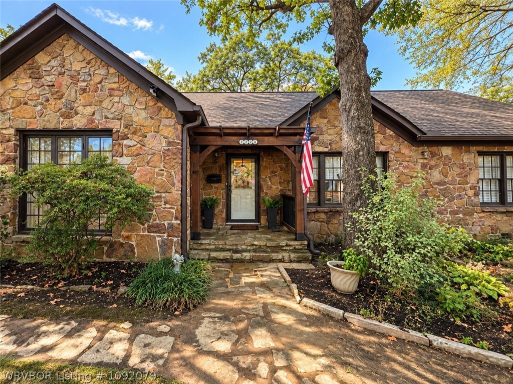 main property photo 5