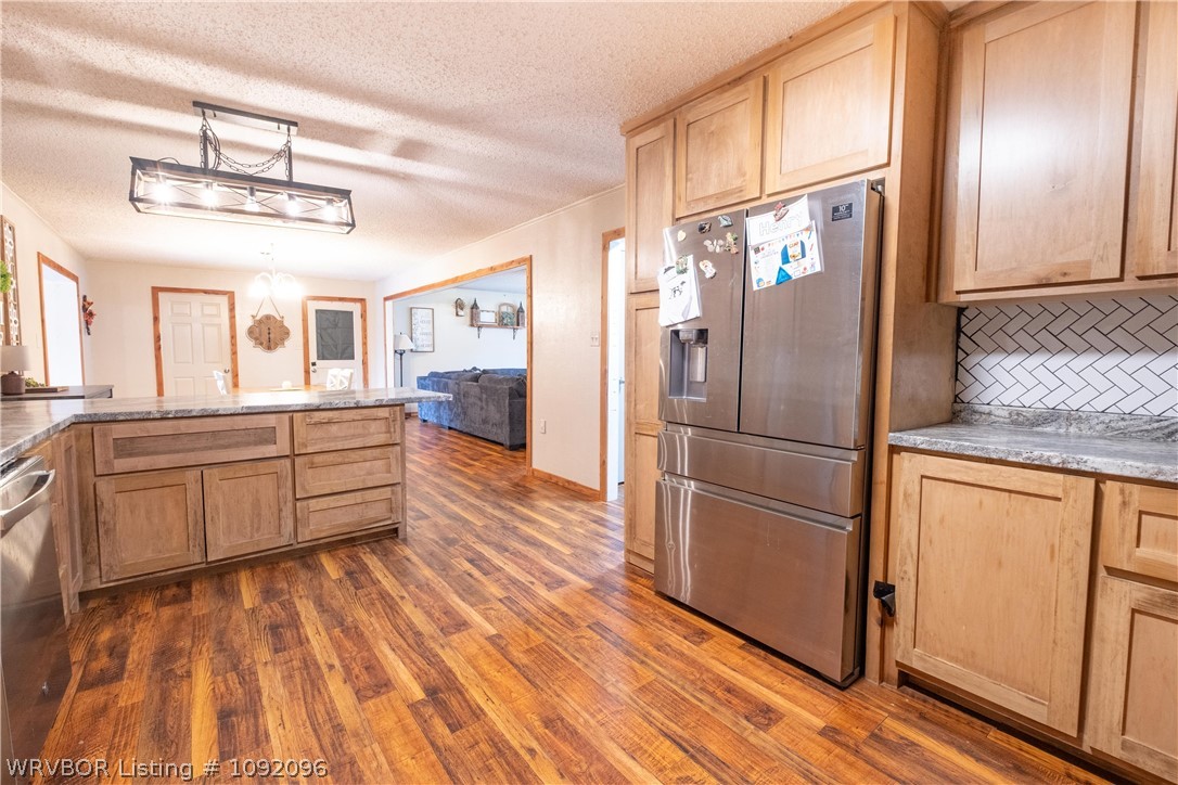 main property photo 8