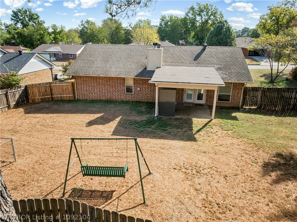 main property photo 10