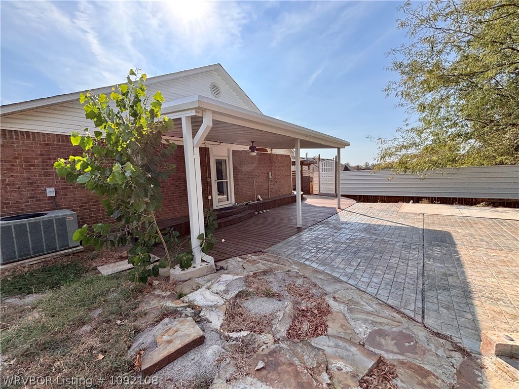 main property photo 40