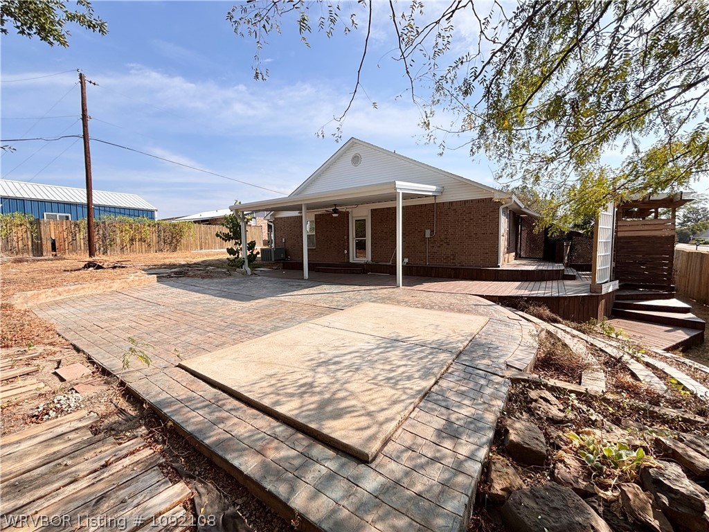 main property photo 41