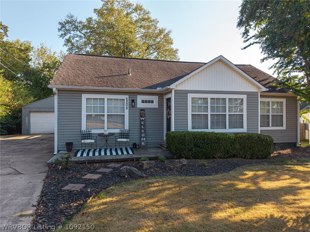 main property photo 0