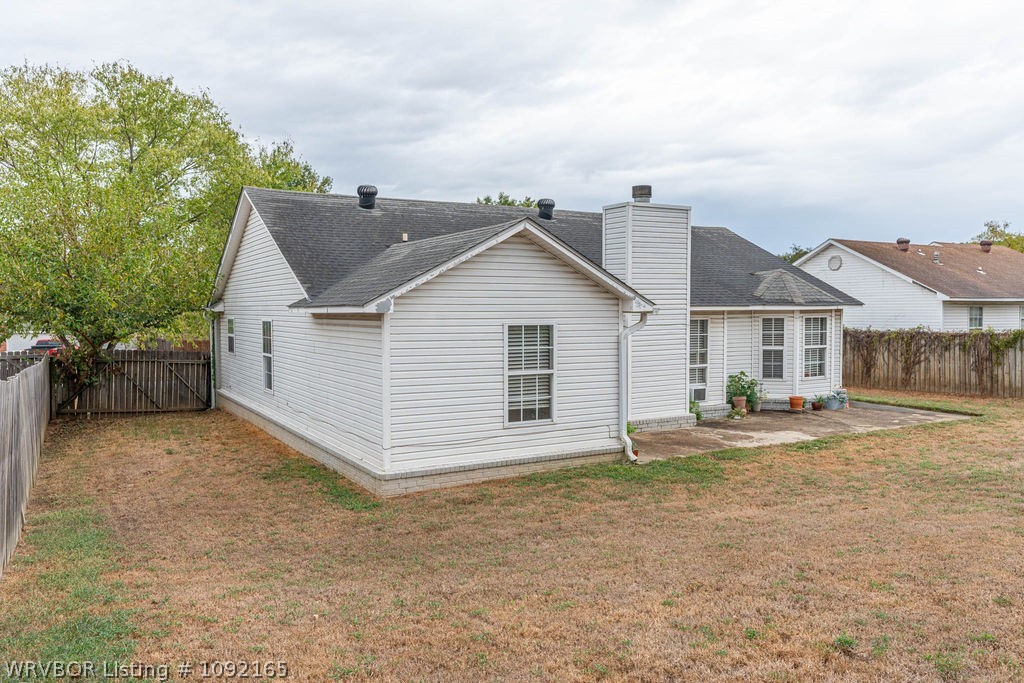 main property photo 30