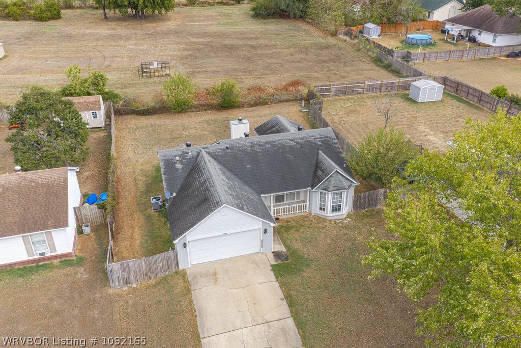 main property photo 45