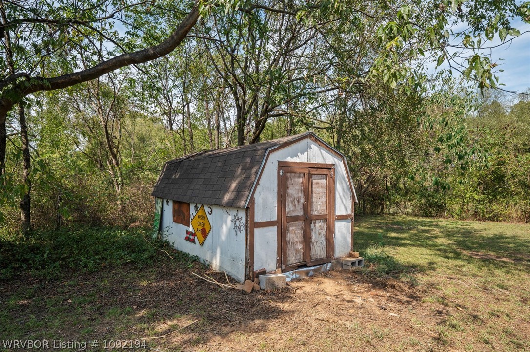 main property photo 37