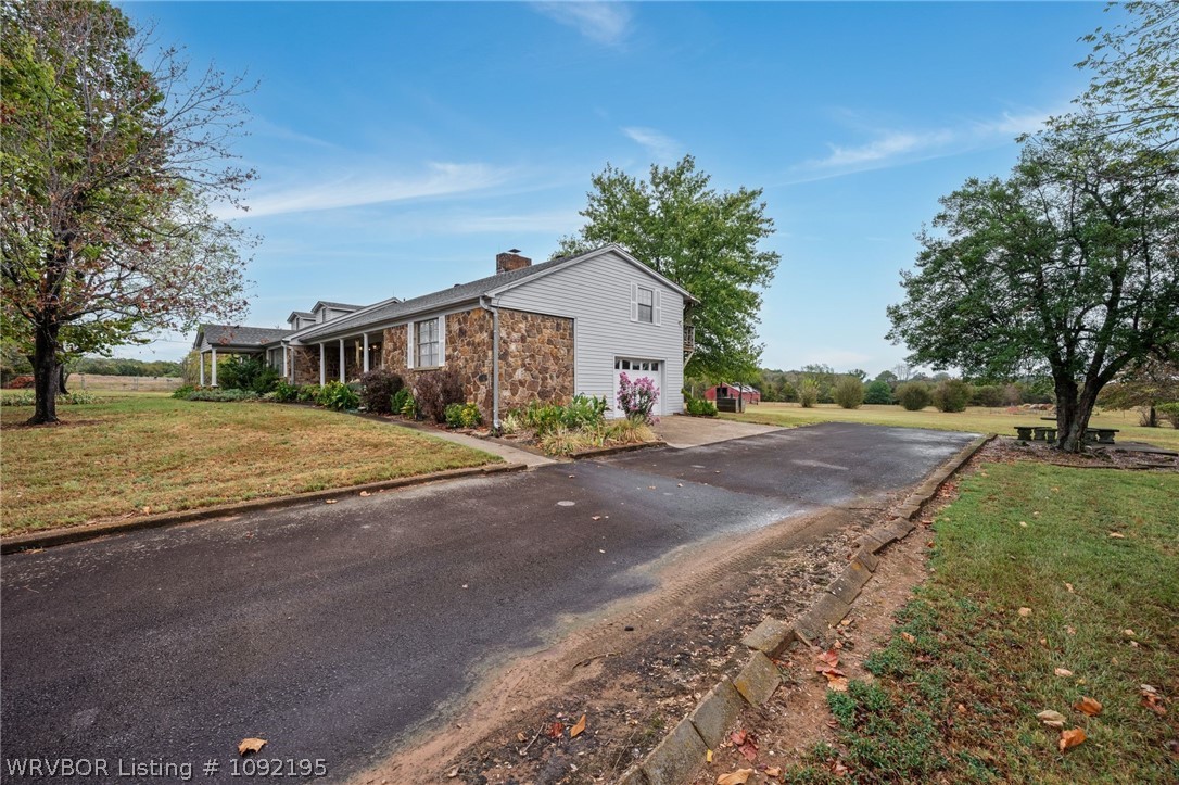main property photo 8