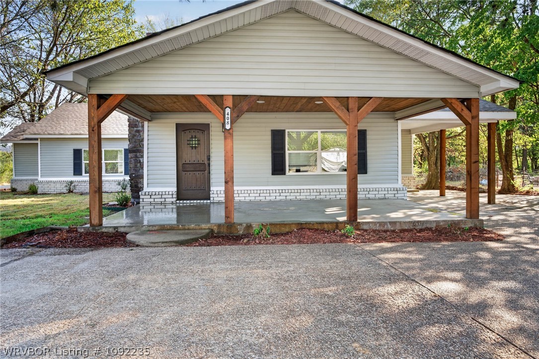 main property photo 2