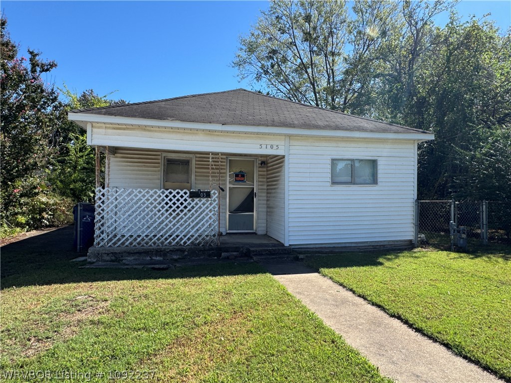 main property photo 0