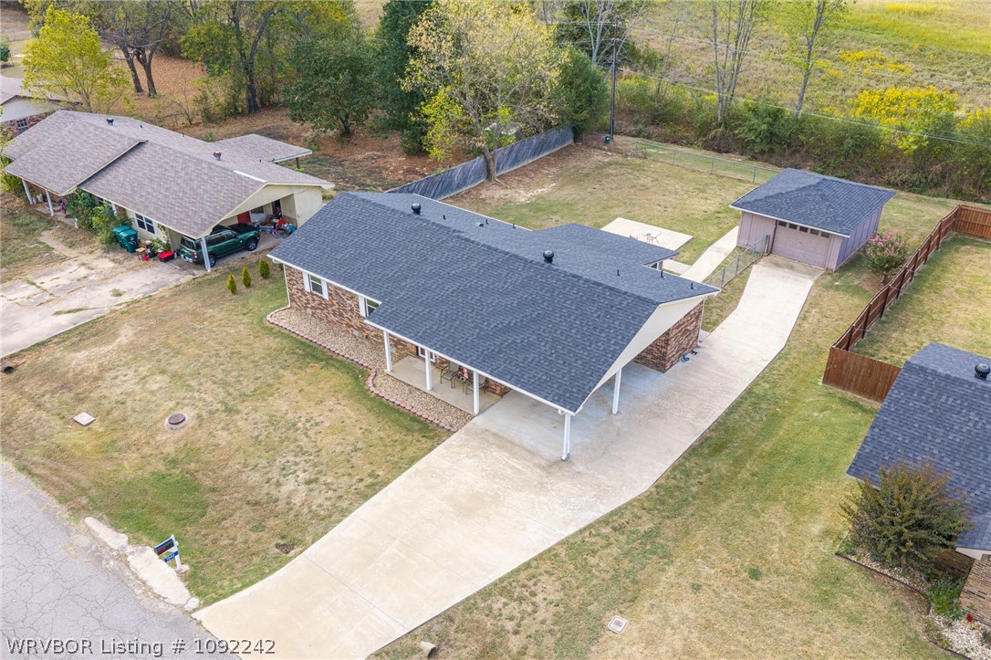 main property photo 16