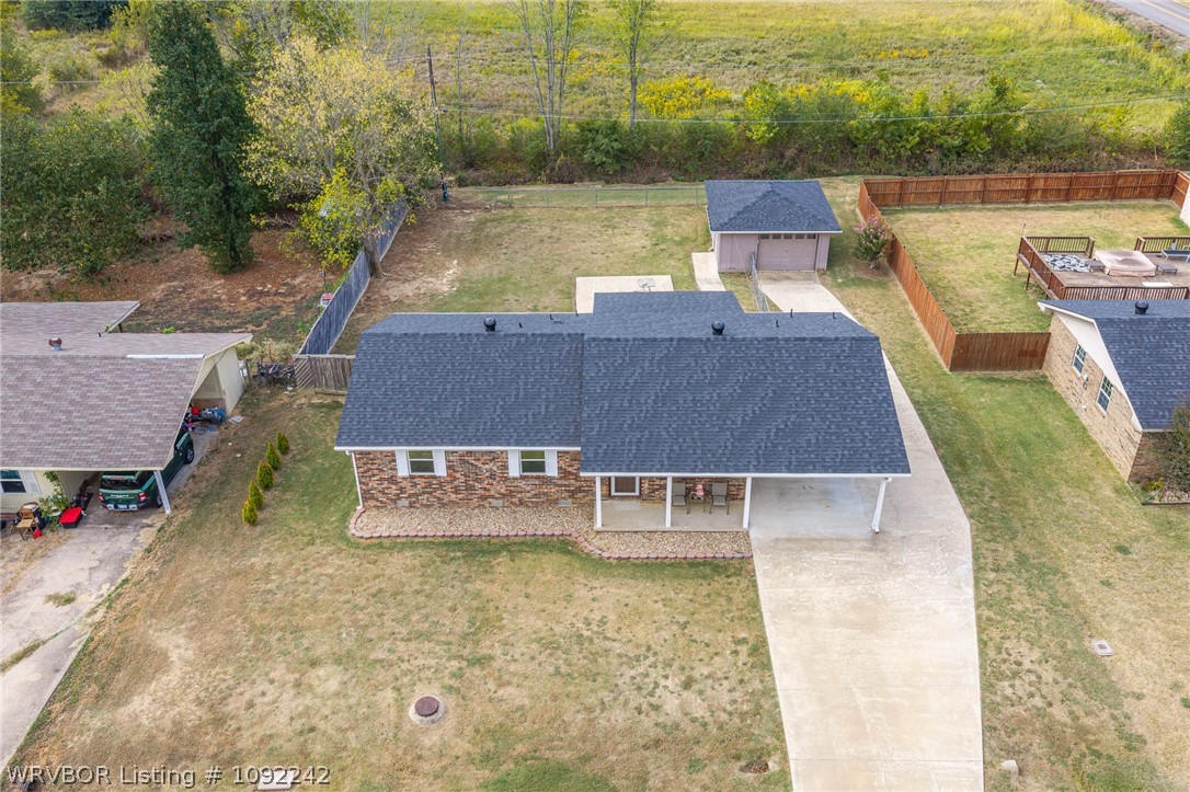 main property photo 18