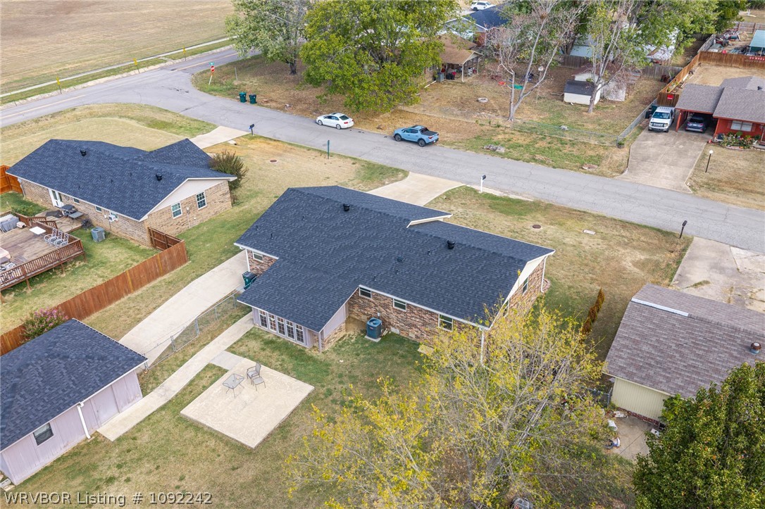 main property photo 20