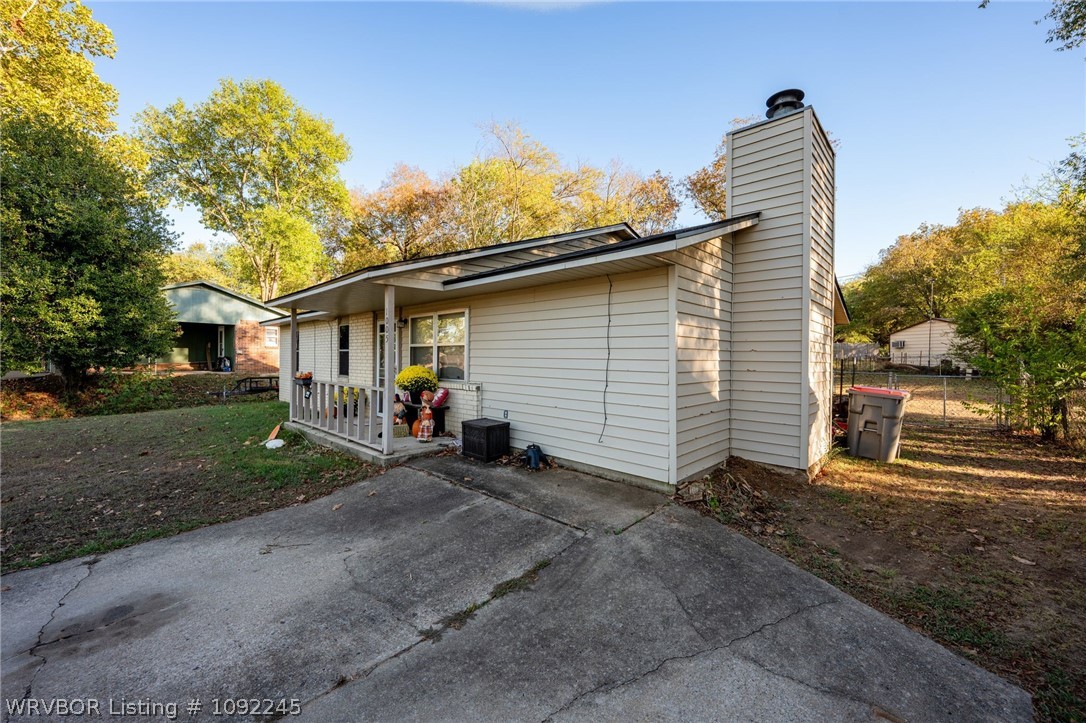 main property photo 3
