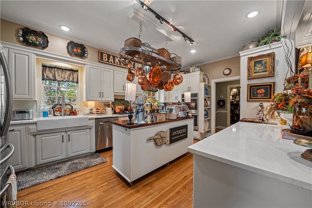 main property photo 19