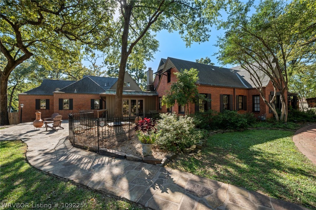 main property photo 4
