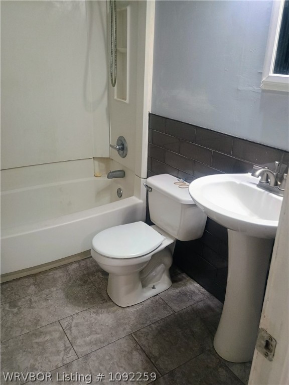 main property photo 6