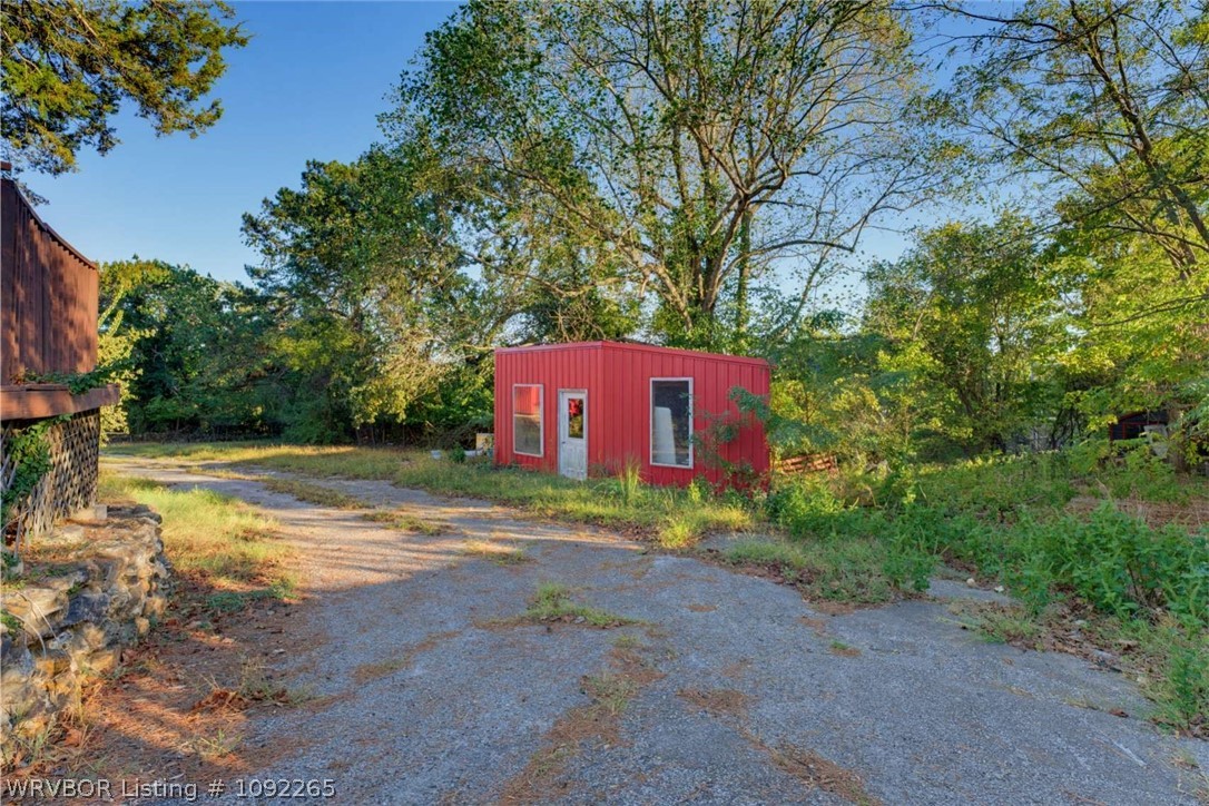 main property photo 23