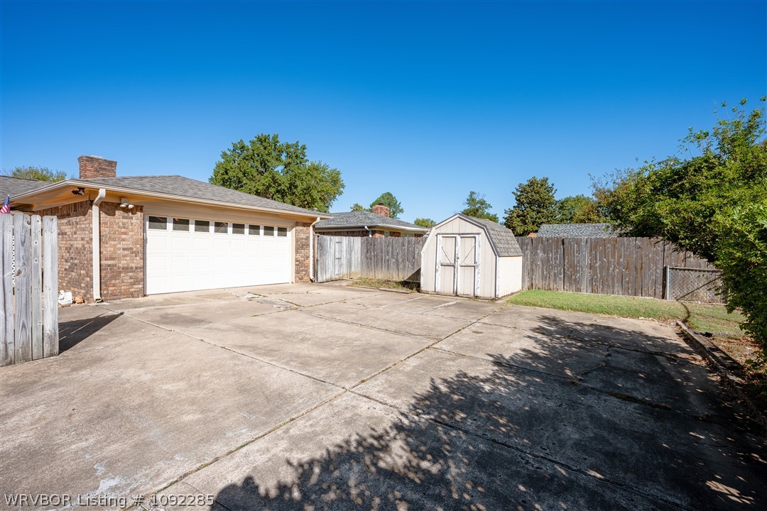 main property photo 45
