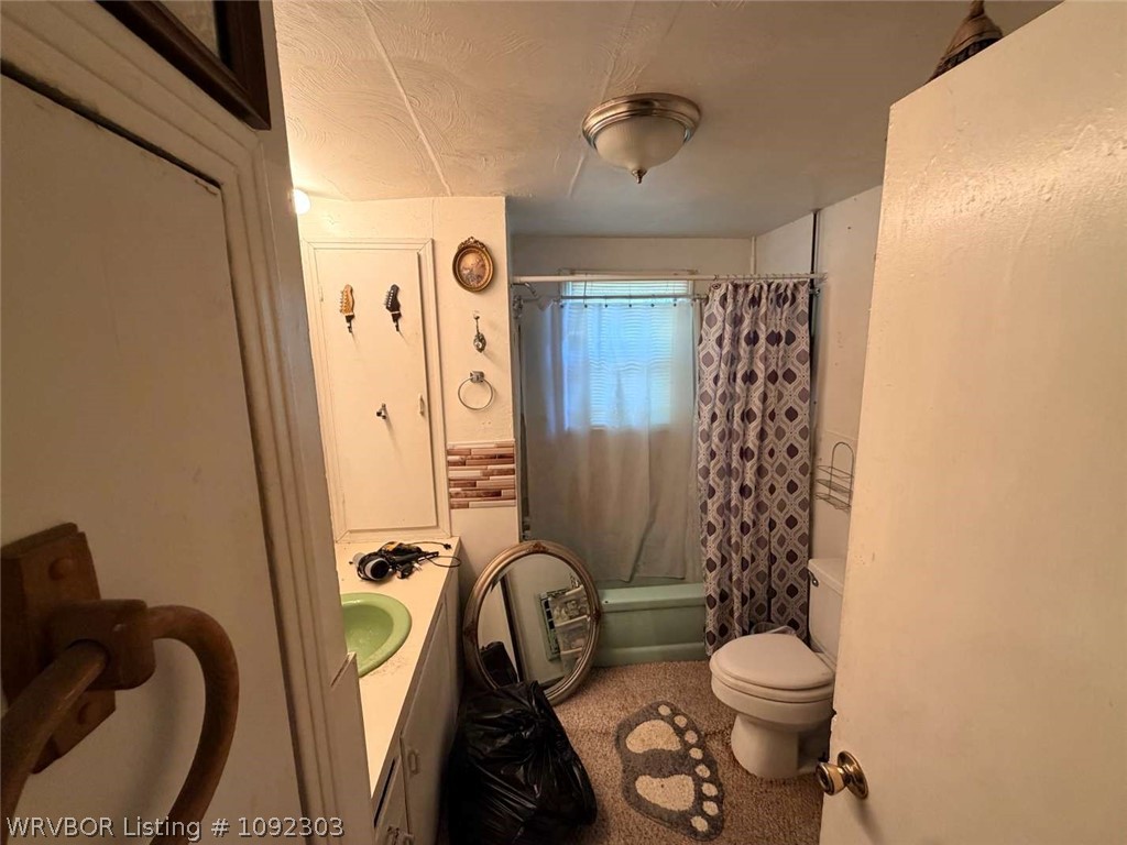 main property photo 9