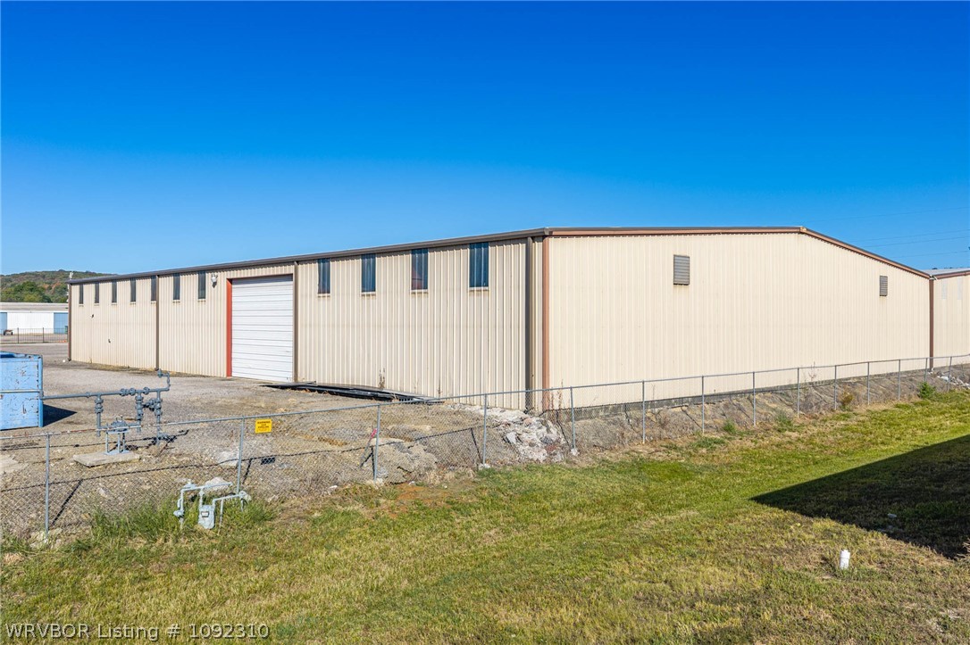 main property photo 13