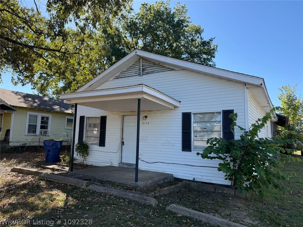 main property photo 0