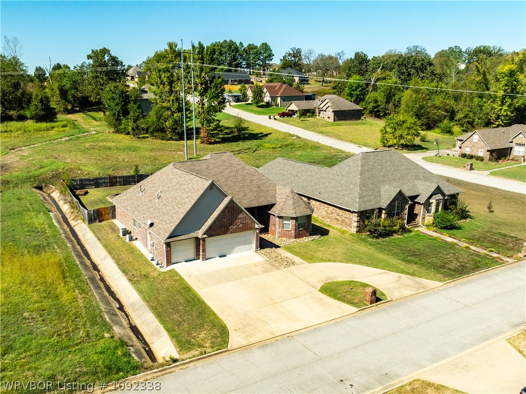 main property photo 46