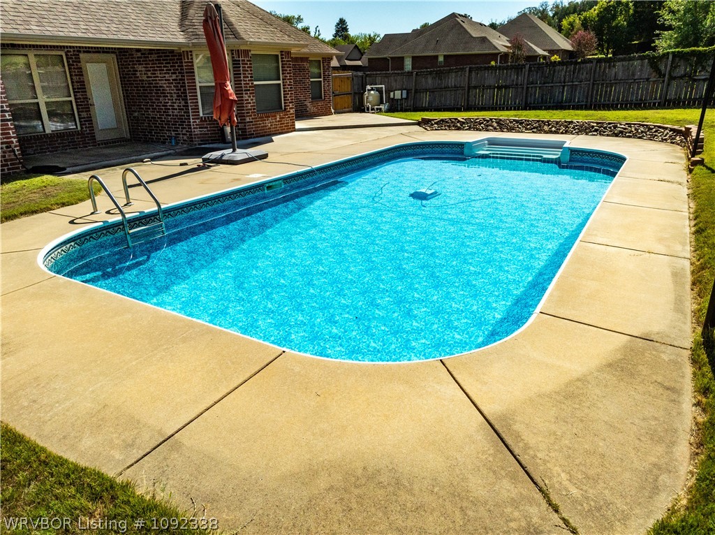 main property photo 50