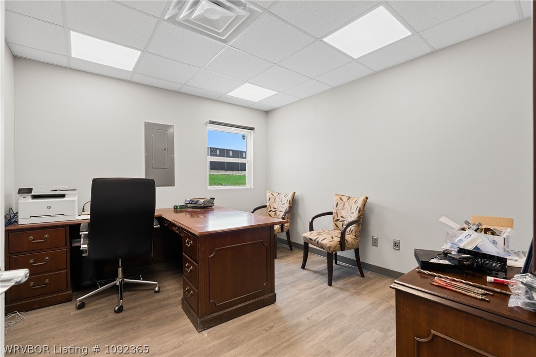 main property photo 14
