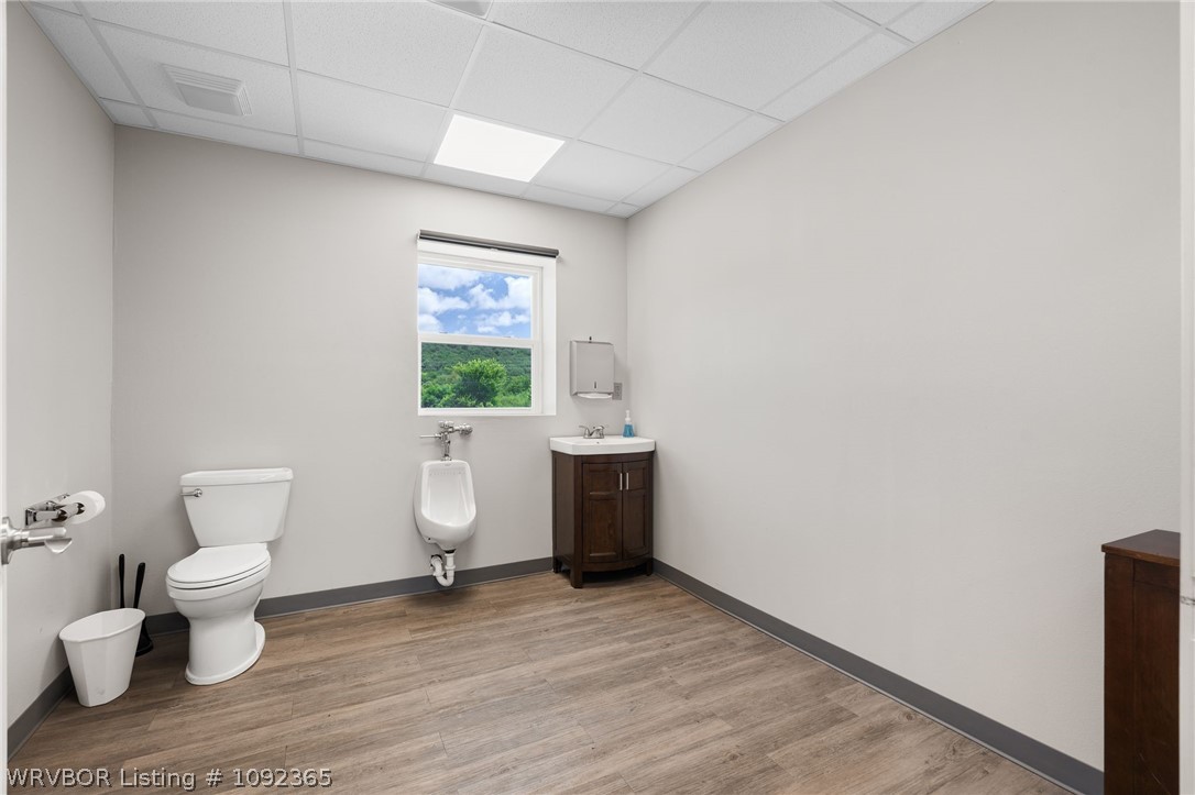 main property photo 18