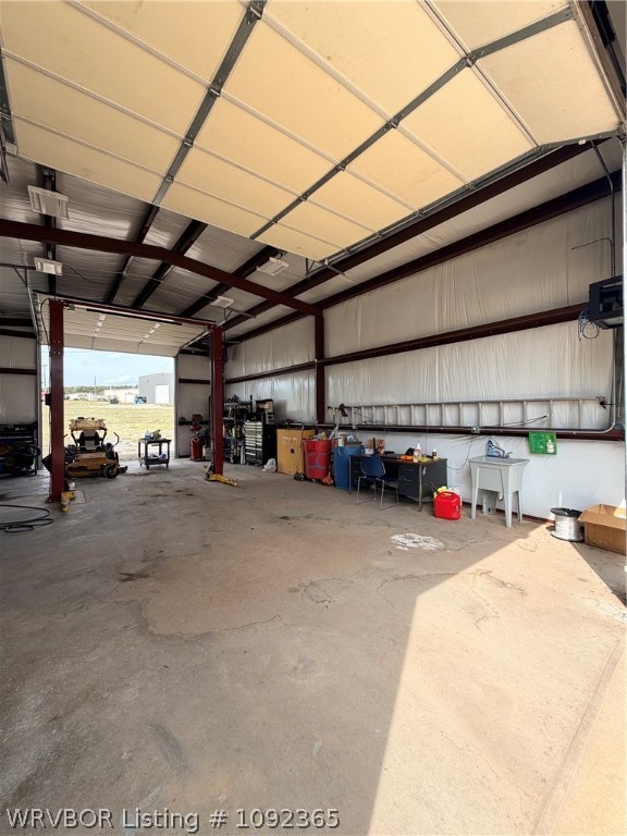 main property photo 28