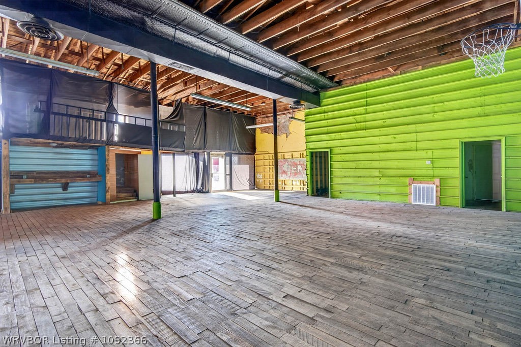 main property photo 7
