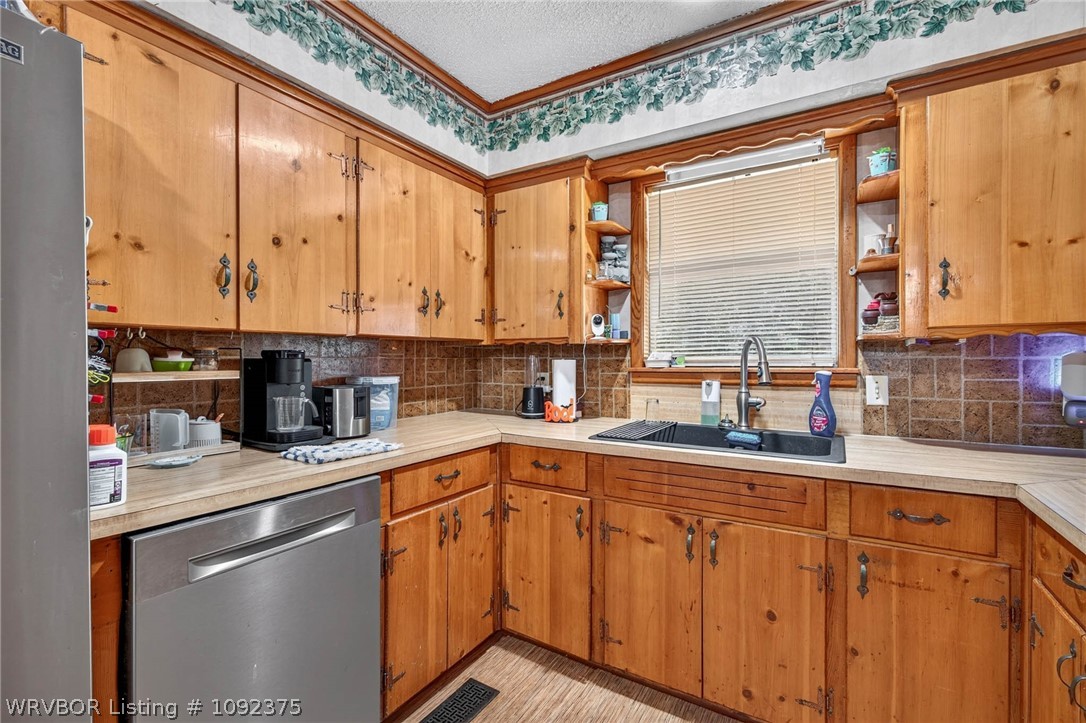 main property photo 15